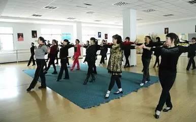 j9九游会官方网站
服装厂家