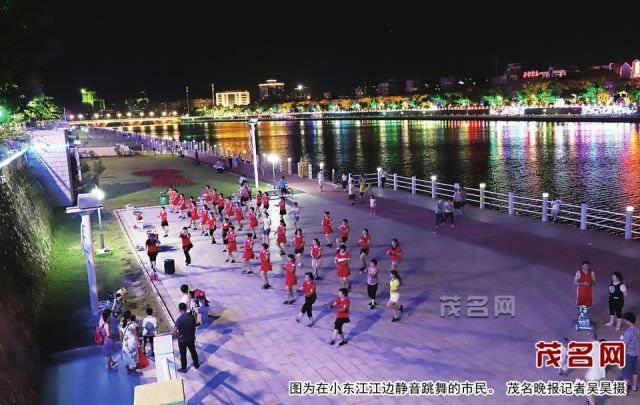 j9九游会官方网站
服装批发，j9九游会官方网站
服装厂家，河北j9九游会官方网站
服装