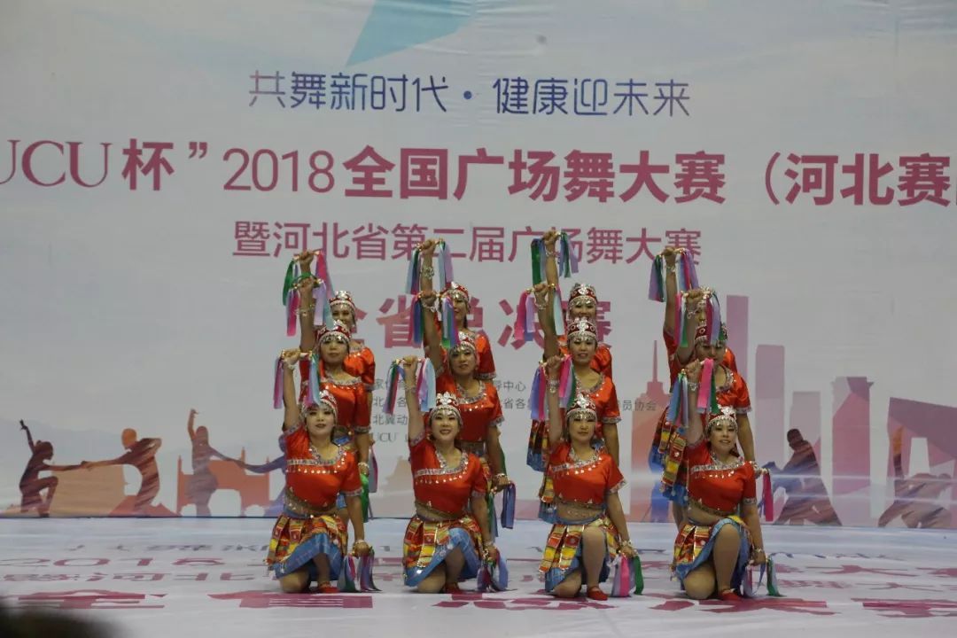 j9九游会官方网站
服装批发，j9九游会官方网站
服装厂家，河北j9九游会官方网站
服装